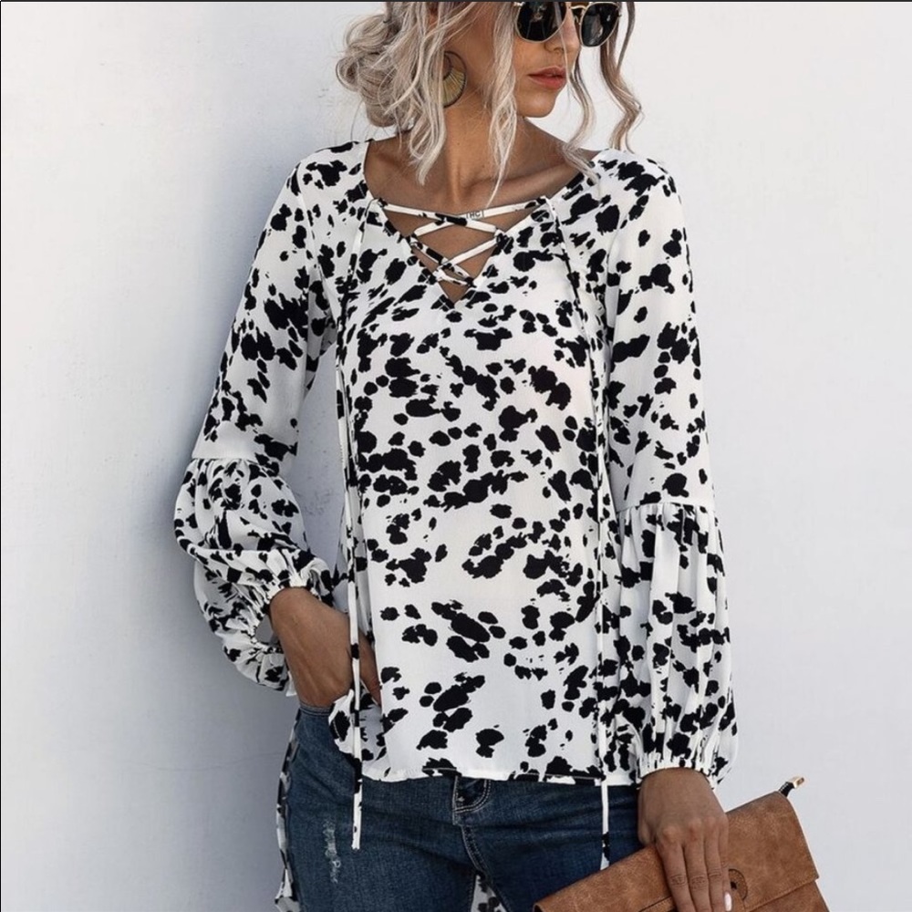 Black / White Lace Up Tunic! - Picture 5 of 7